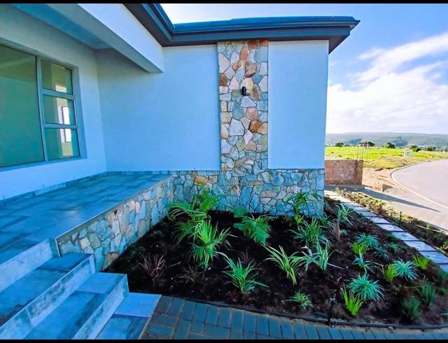 3 BEDROOM HOUSE FOR SALE IN STILBAAI-WES